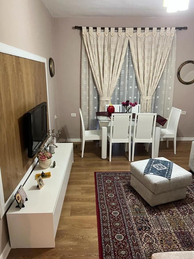 Blloku Tirana Apartment Bagian luar foto