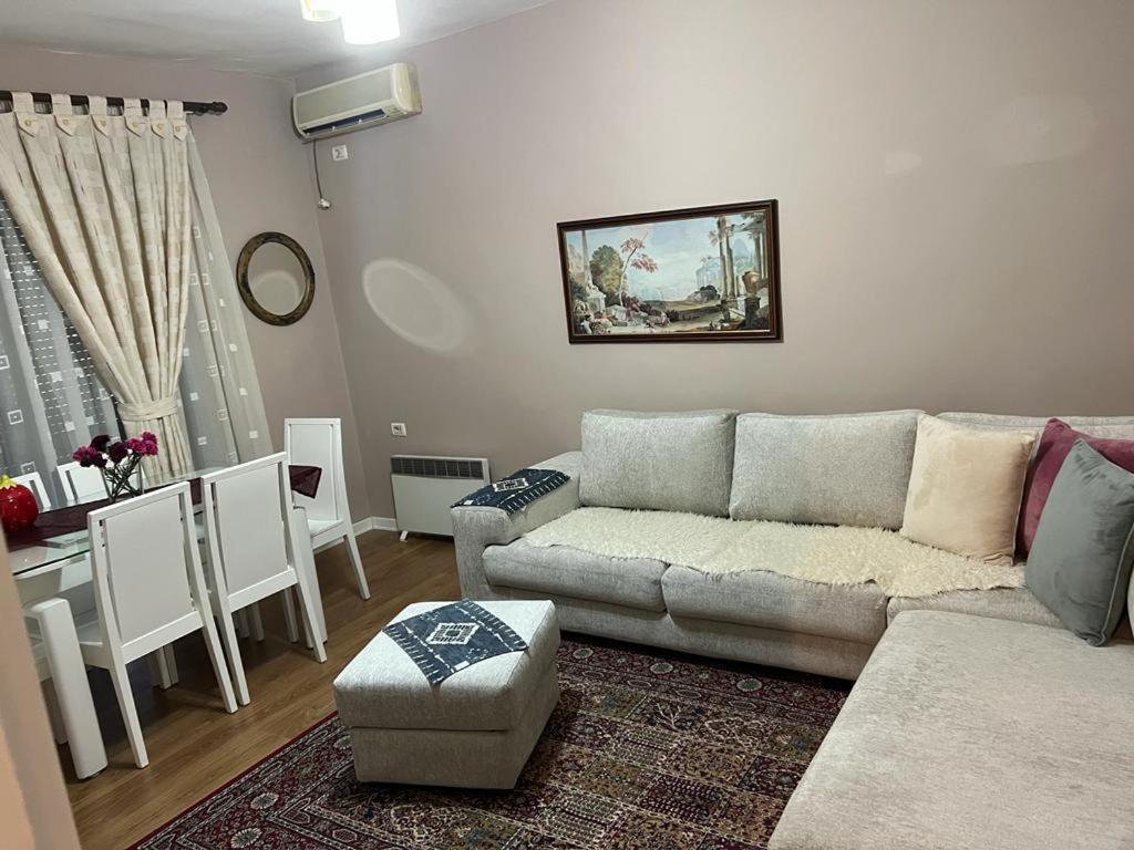 Blloku Tirana Apartment Bagian luar foto